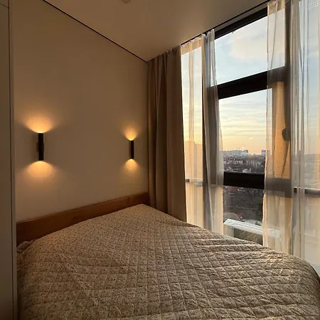 New, Cozy 2 Minutes From The Sea Apartment